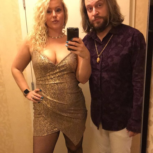 Gold Dress - Picture 8 of 8